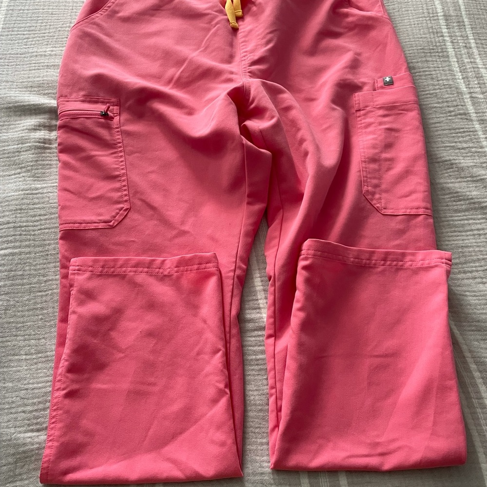 Figs scrubs